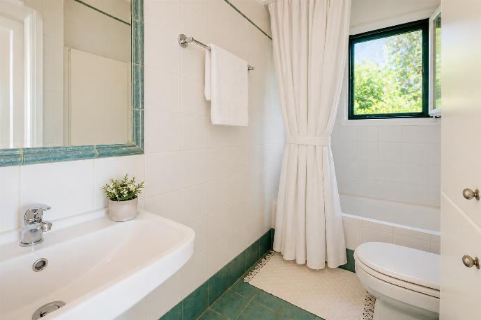 Golden Tiara Apartment