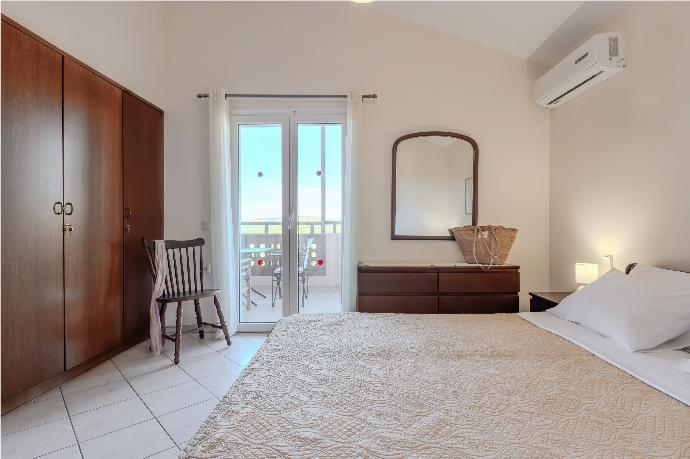  . - Villa Korini . (Photo Gallery) }}