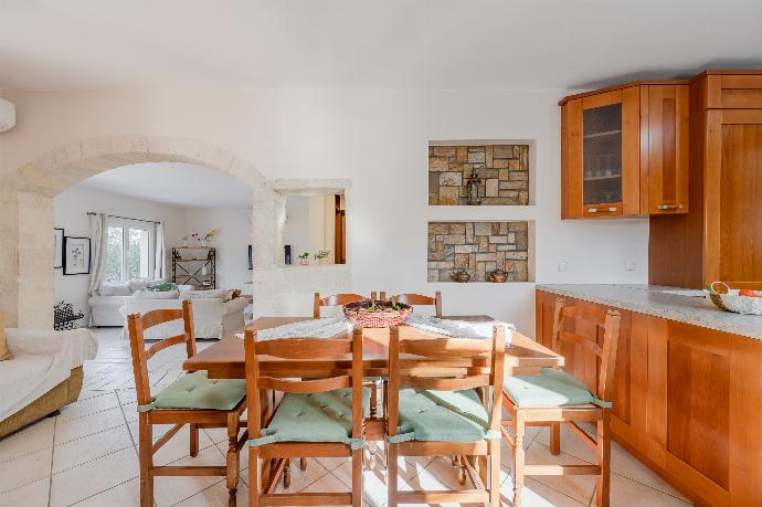  . - Villa Korini . (Photo Gallery) }}