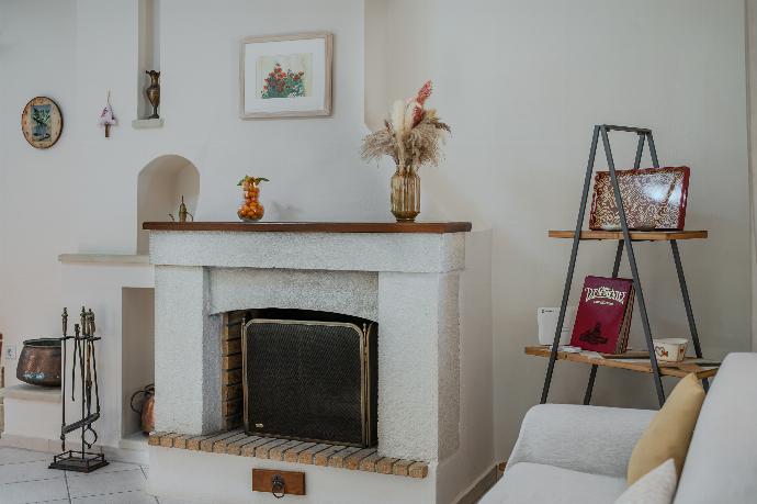  . - Villa Korini . (Photo Gallery) }}