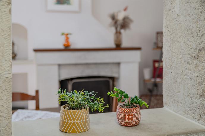  . - Villa Korini . (Photo Gallery) }}