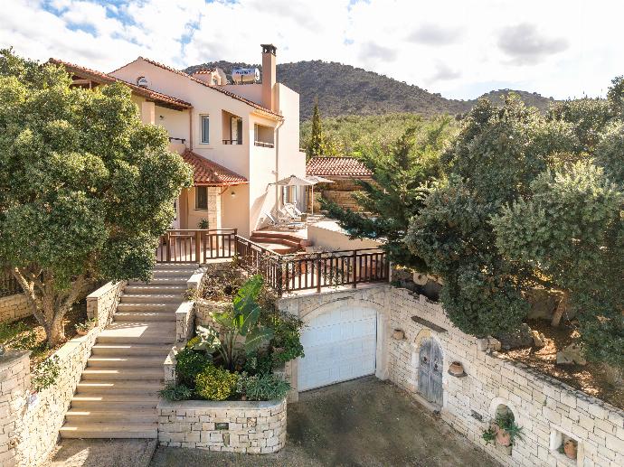  . - Villa Korini . (Photo Gallery) }}