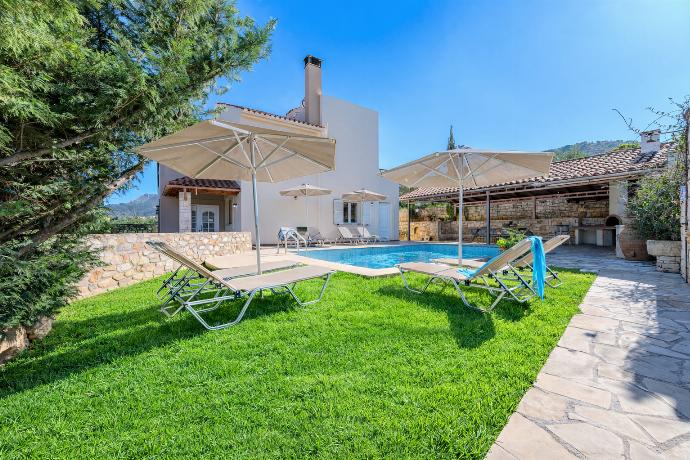  . - Villa Korini . (Photo Gallery) }}