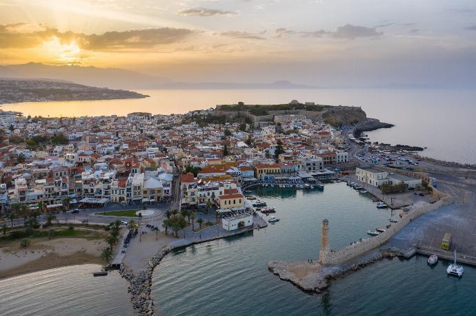 Crete . - Villa Korini . (Photo Gallery) }}
