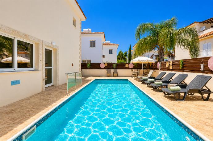  . - Argiro Bright Villa . (Fotogalerie) }}