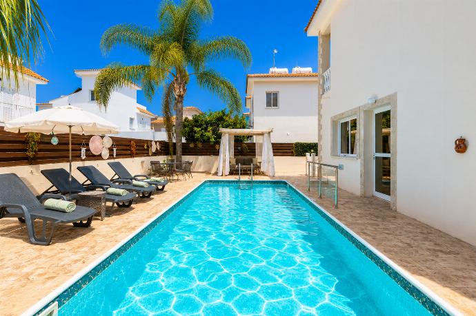  . - Argiro Bright Villa . (Fotogalerie) }}