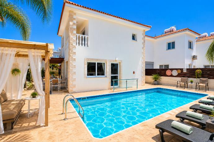  . - Argiro Bright Villa . (Fotogalerie) }}