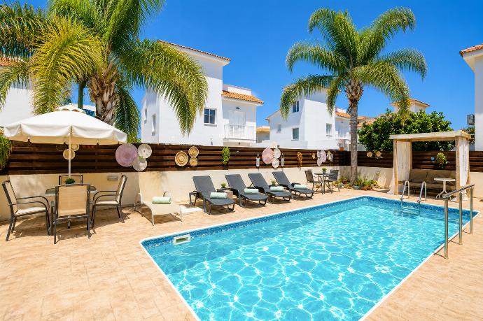  . - Argiro Bright Villa . (Fotogalerie) }}