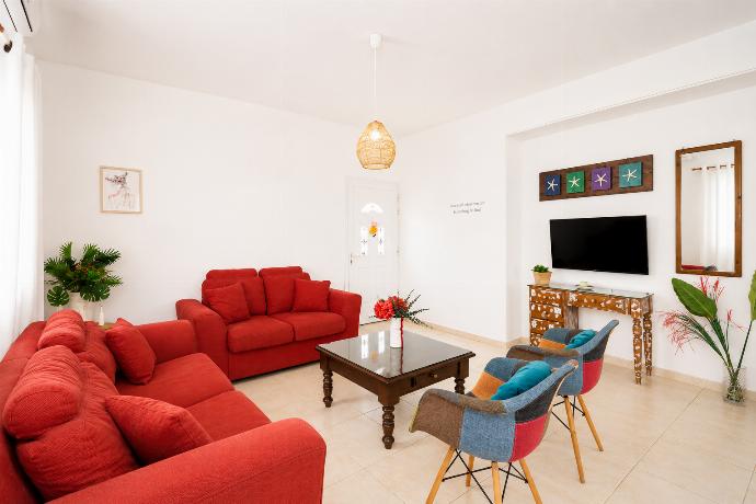  . - Argiro Bright Villa . (Fotogalerie) }}
