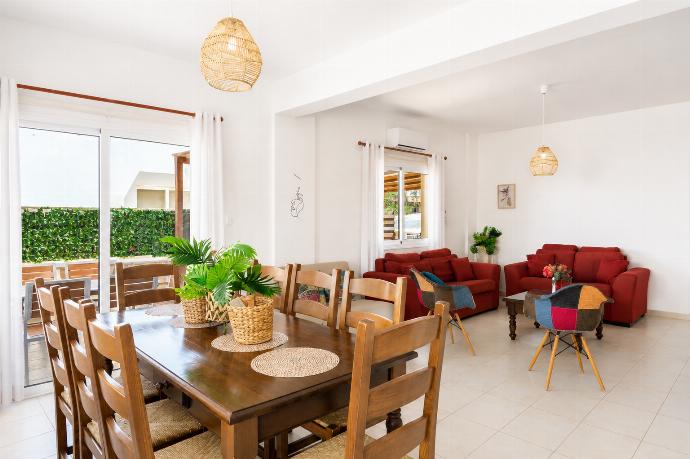  . - Argiro Bright Villa . (Fotogalerie) }}