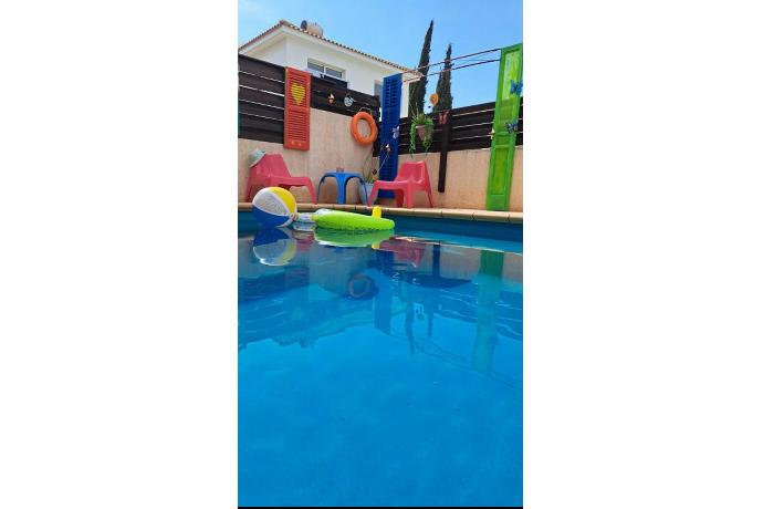  . - Villa Chromata . (Photo Gallery) }}