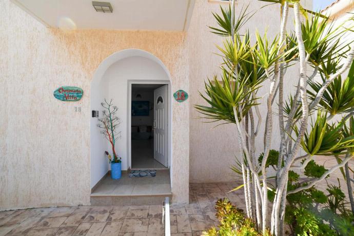  . - Villa Chromata . (Photo Gallery) }}