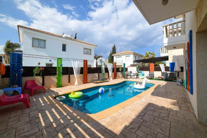  . - Villa Chromata . (Photo Gallery) }}