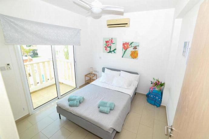  . - Villa Chromata . (Photo Gallery) }}