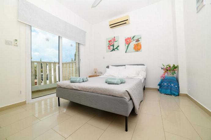  . - Villa Chromata . (Photo Gallery) }}