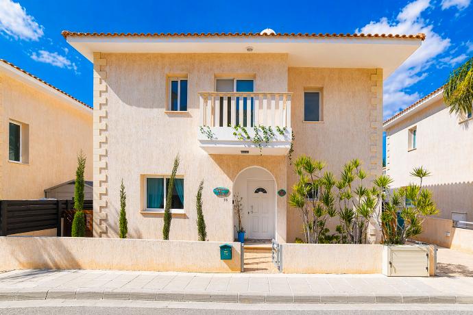  . - Villa Chromata . (Galleria fotografica) }}