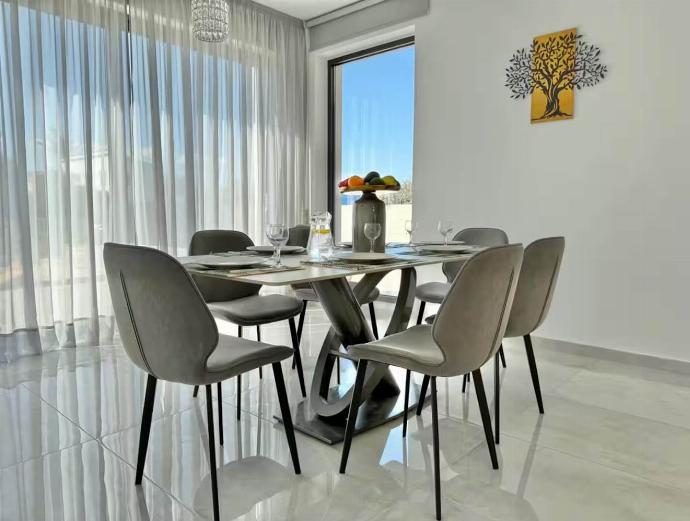  . - Villa Garden Sunrise and Ocean Sunset . (Photo Gallery) }}