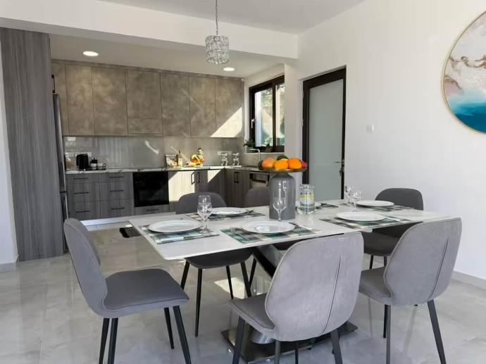  . - Villa Garden Sunrise and Ocean Sunset . (Photo Gallery) }}