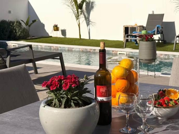  . - Villa Garden Sunrise and Ocean Sunset . (Photo Gallery) }}