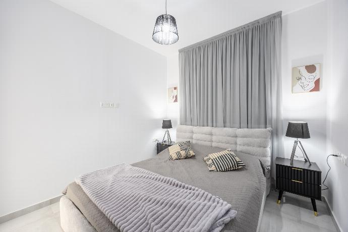  . - Villa Garden Sunrise and Ocean Sunset . (Photo Gallery) }}