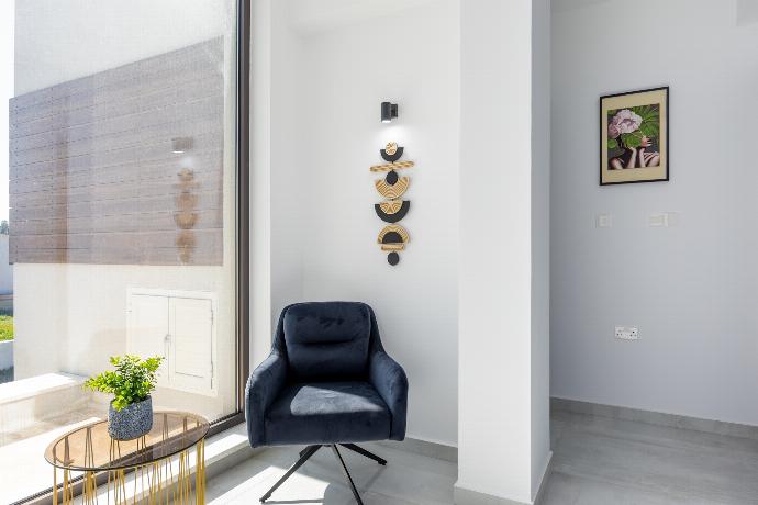  . - Villa Garden Sunrise and Ocean Sunset . (Photo Gallery) }}