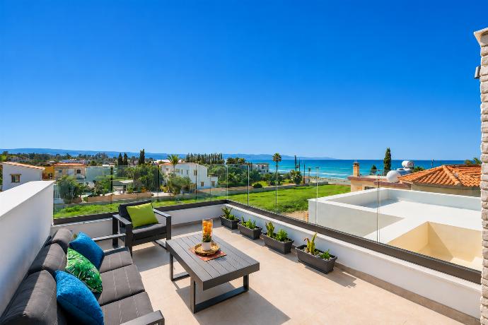 Villa Garden Sunrise and Ocean Sunset