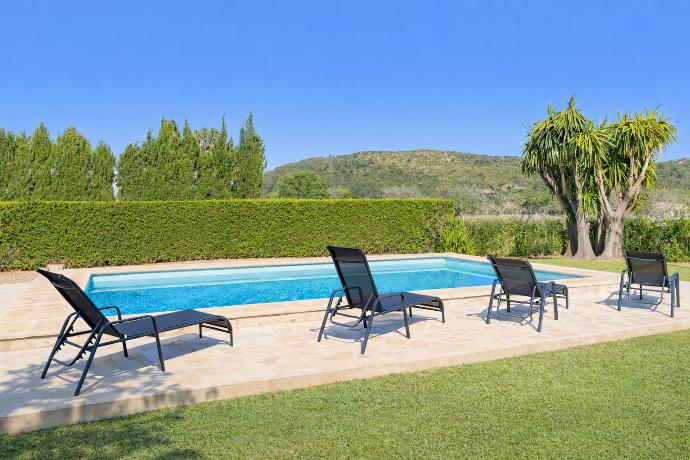  . - Villa del la Vilar . (Galerie de photos) }}