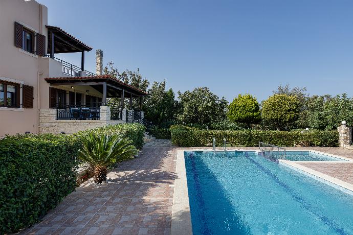 Villa Nefeli Breeze
