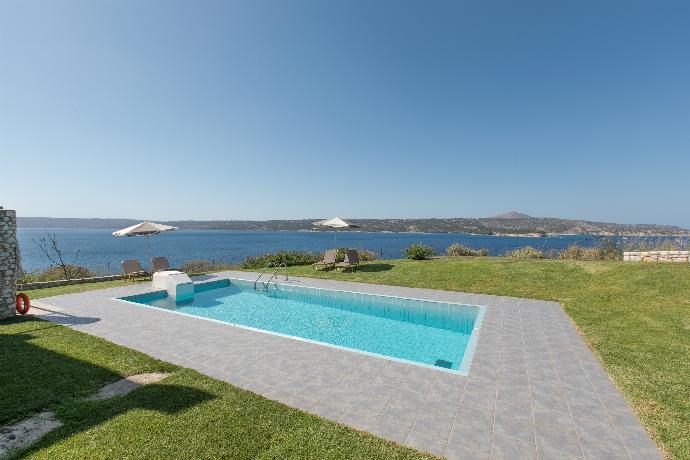 Villa Aptera