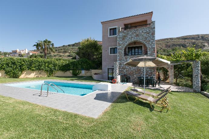 Villa Aptera