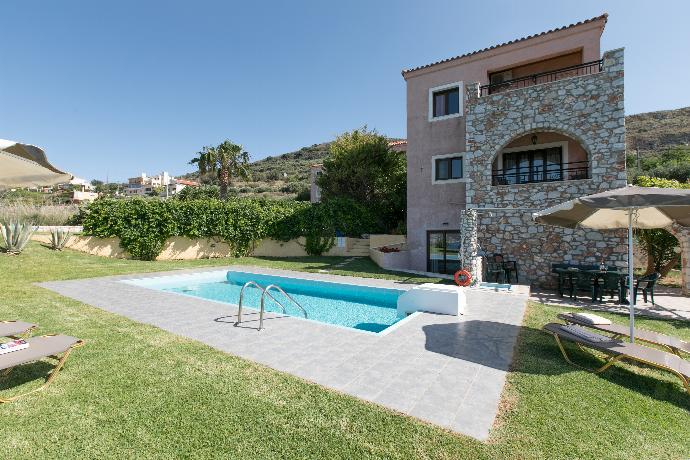 Villa Aptera
