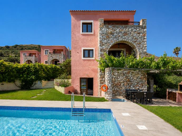 Villa Aptera