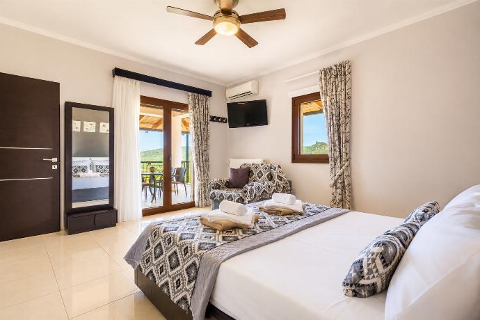  . - Villa Maggie Alonia . (Photo Gallery) }}
