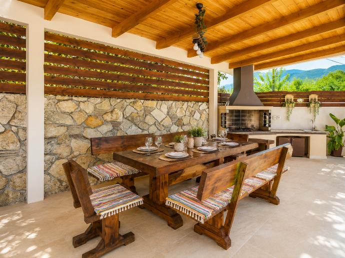  . - Villa Maggie Alonia . (Photo Gallery) }}