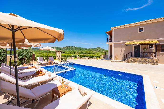 Villa Maggie Alonia