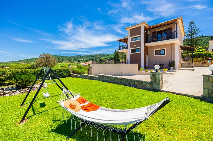 Villa Maggie Alonia