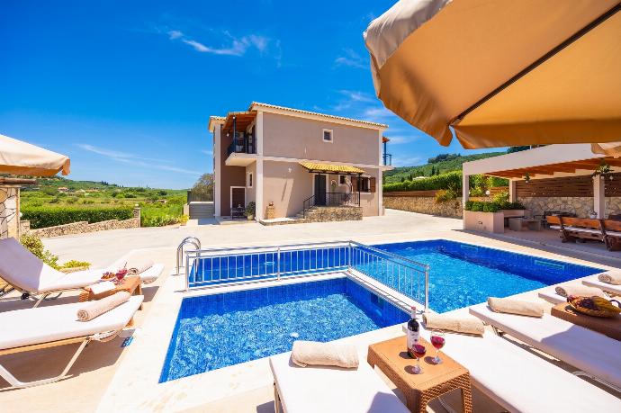 Villa Maggie Alonia