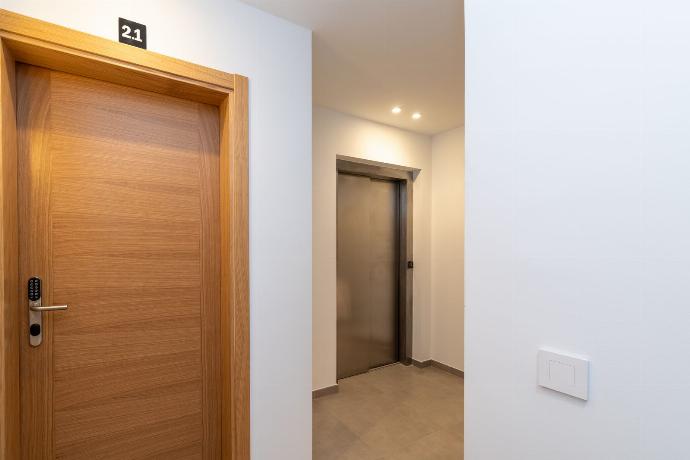 Ereza Residence 2.1