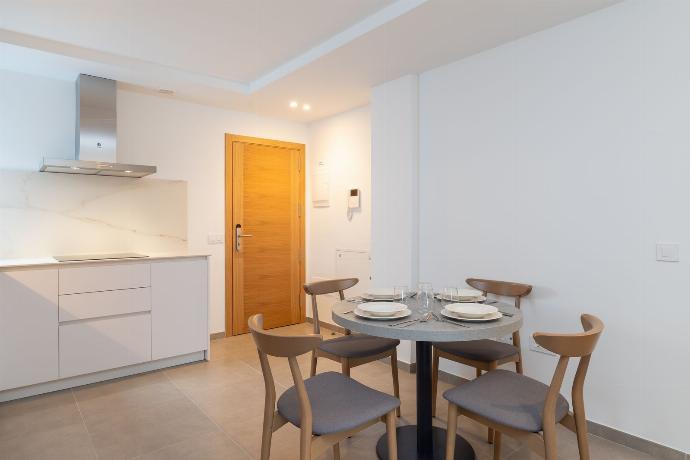 Ereza Residence 8