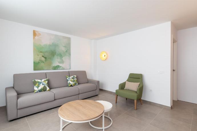 Ereza Residence 12