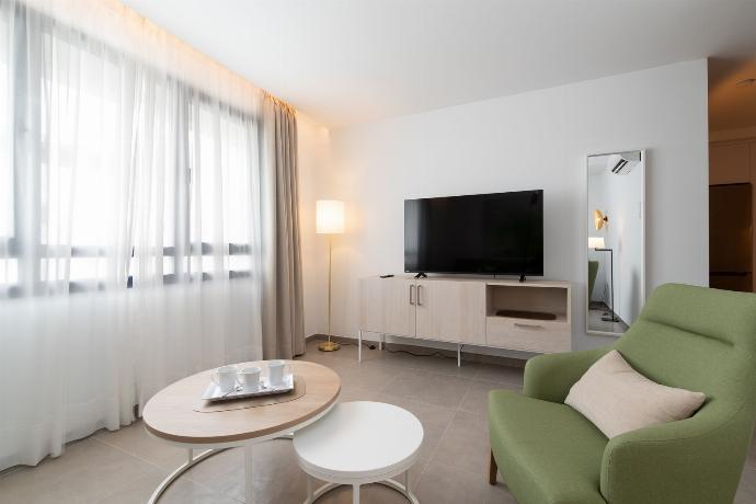 Ereza Residence 3.4