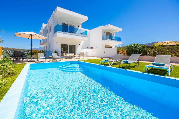 Beautiful villa with private pool and terrace . - Villa Galini . (Galleria fotografica) }}