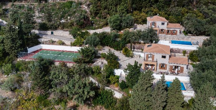  . - Villa Galatia . (Photo Gallery) }}
