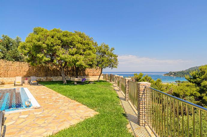 Villa Tireda Tria