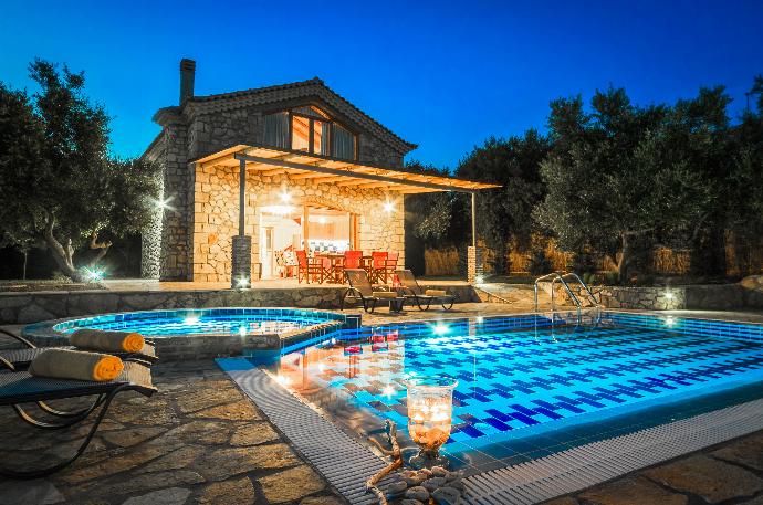 Villa Tireda Tria