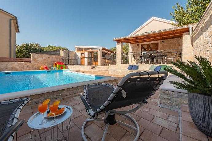 Villa Ika