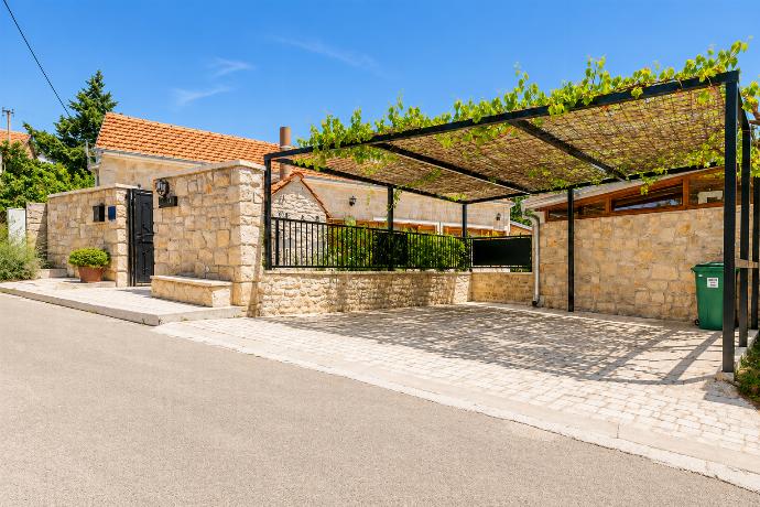 Villa Ika