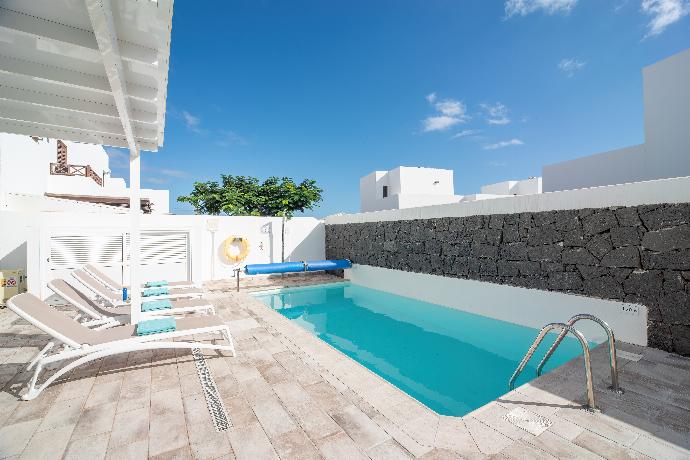 Villa Omura 16