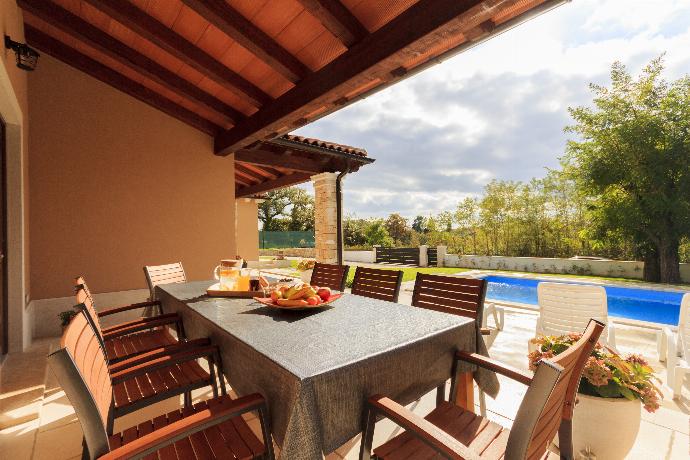 Villa Aurora