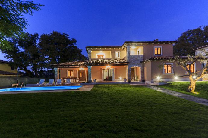 Villa Aurora